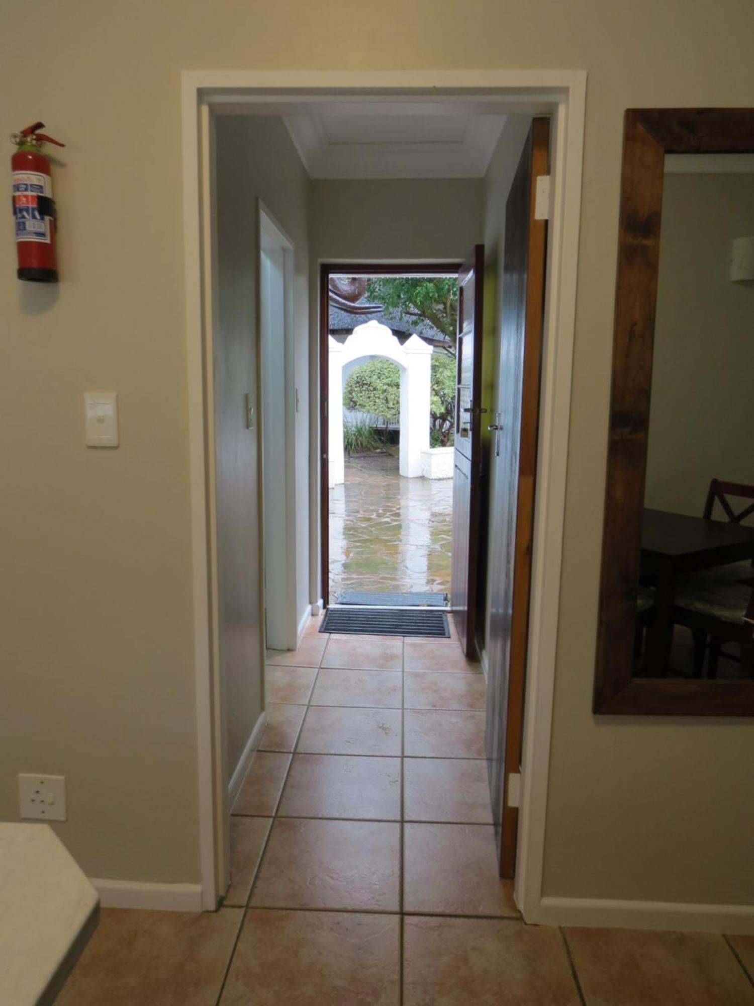 Easy Five Guest House Somerset West Exterior photo